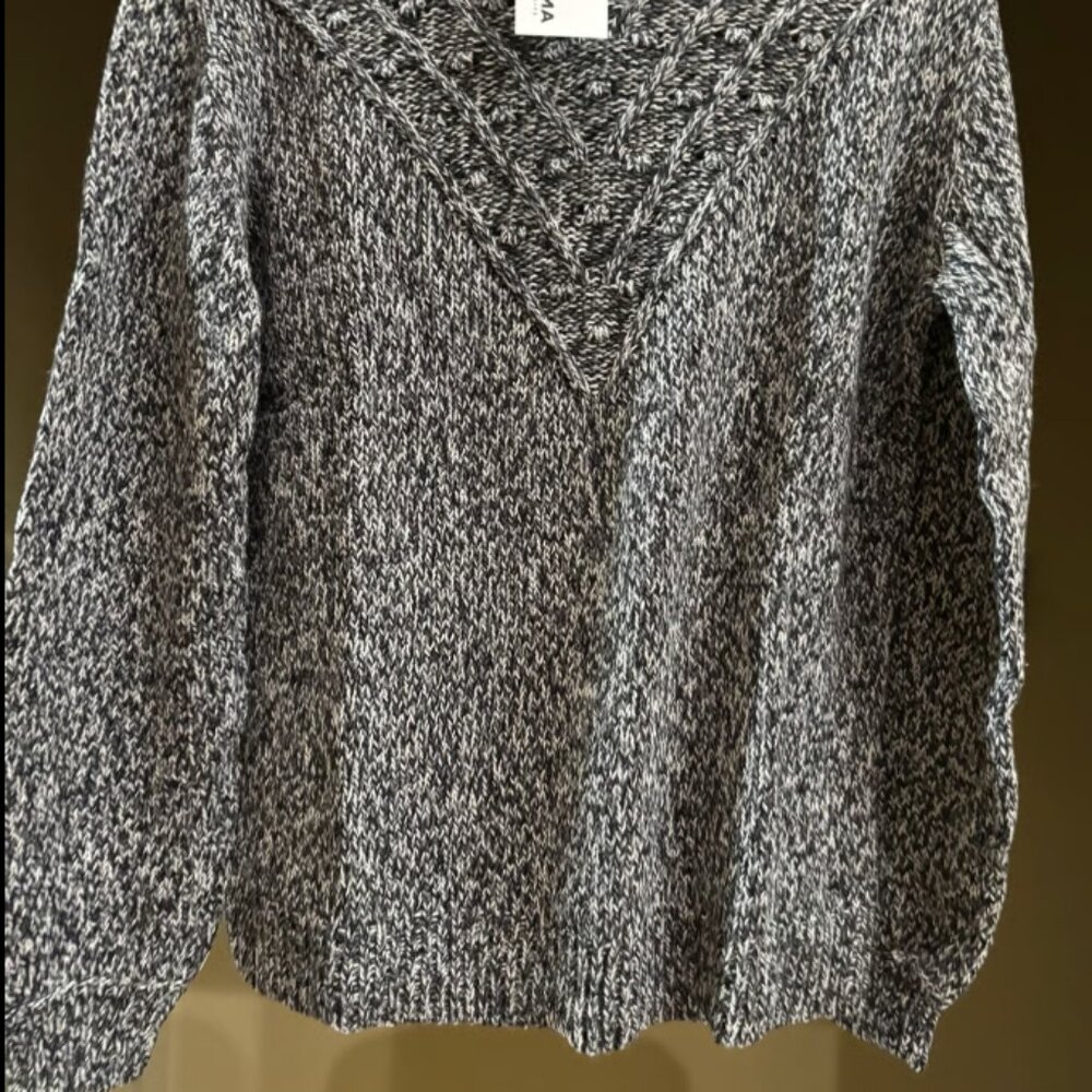NWT Sonoma Stitch Detail Grey Sweater M